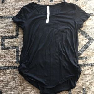 Lululemon Short Sleeve Twist Side Burnout Top T